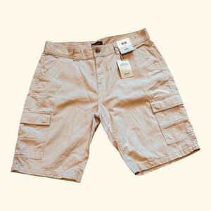 🆕 NWT Denim&Co Light tan cotton Cargo Shorts waist size 38 regular rise